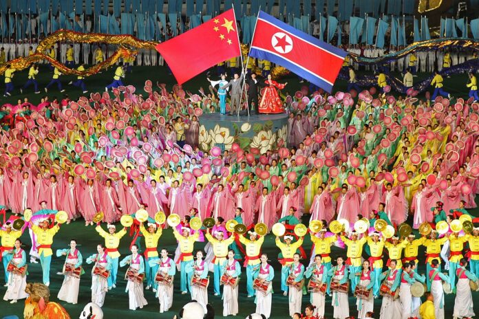 North_Korea_-_China_friendship_(5578914865)